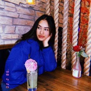 Meet your Posher, Maria jose